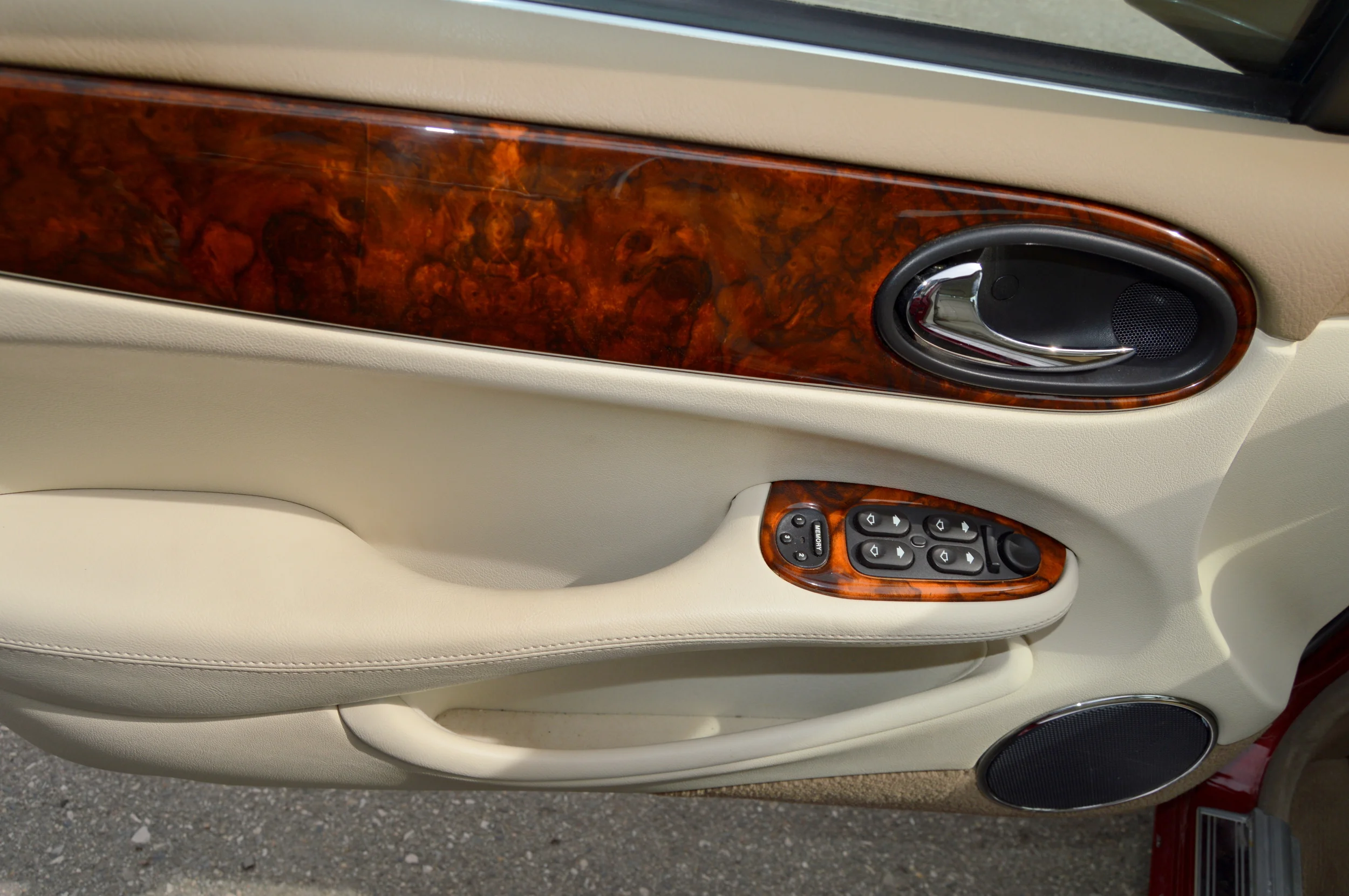 Steve's European Automotive — 2003 Jaguar XJ8 - Low Mileage-SOLD